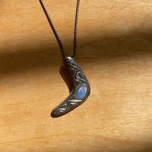 STERLING SILVER AUSTRALIAN OPAL BOOMERANG NECKLACE.